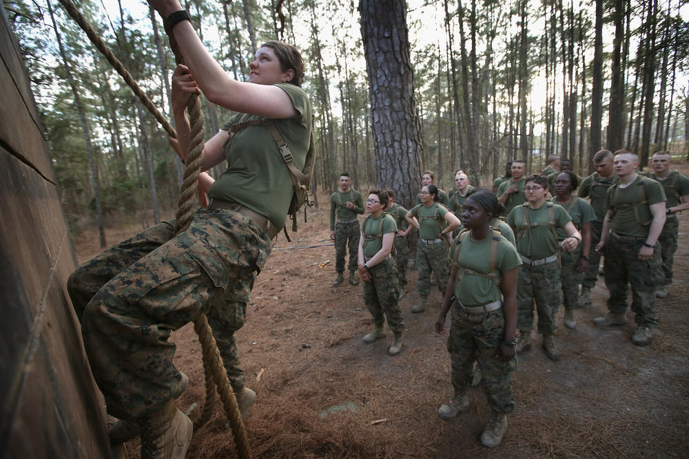 Фотография: Боевая подготовка женщин-морских пехотинцев США №6 - BigPicture.ru