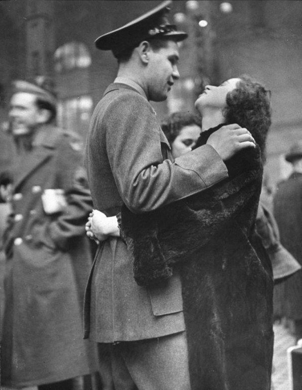 Фотография: Прощание американки. Пенсильванский вокзал. 1943 №21 - BigPicture.ru