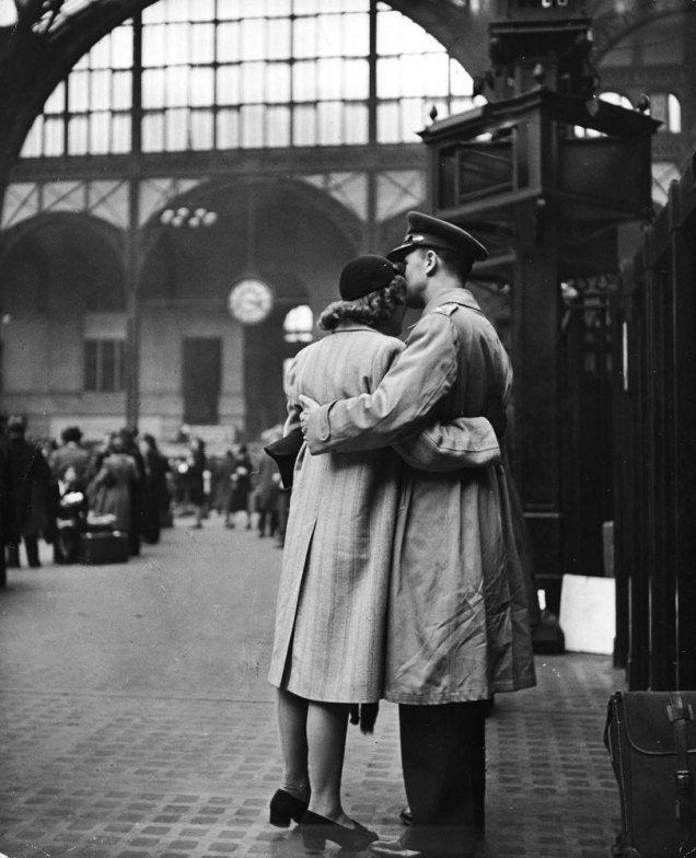 Фотография: Прощание американки. Пенсильванский вокзал. 1943 №28 - BigPicture.ru