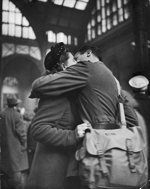 Фотография: Прощание американки. Пенсильванский вокзал. 1943 №30 - BigPicture.ru