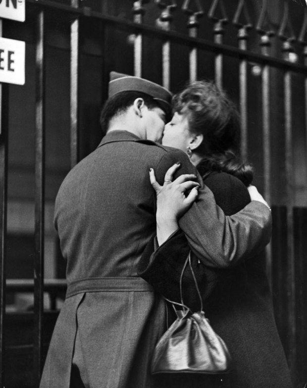 Фотография: Прощание американки. Пенсильванский вокзал. 1943 №3 - BigPicture.ru