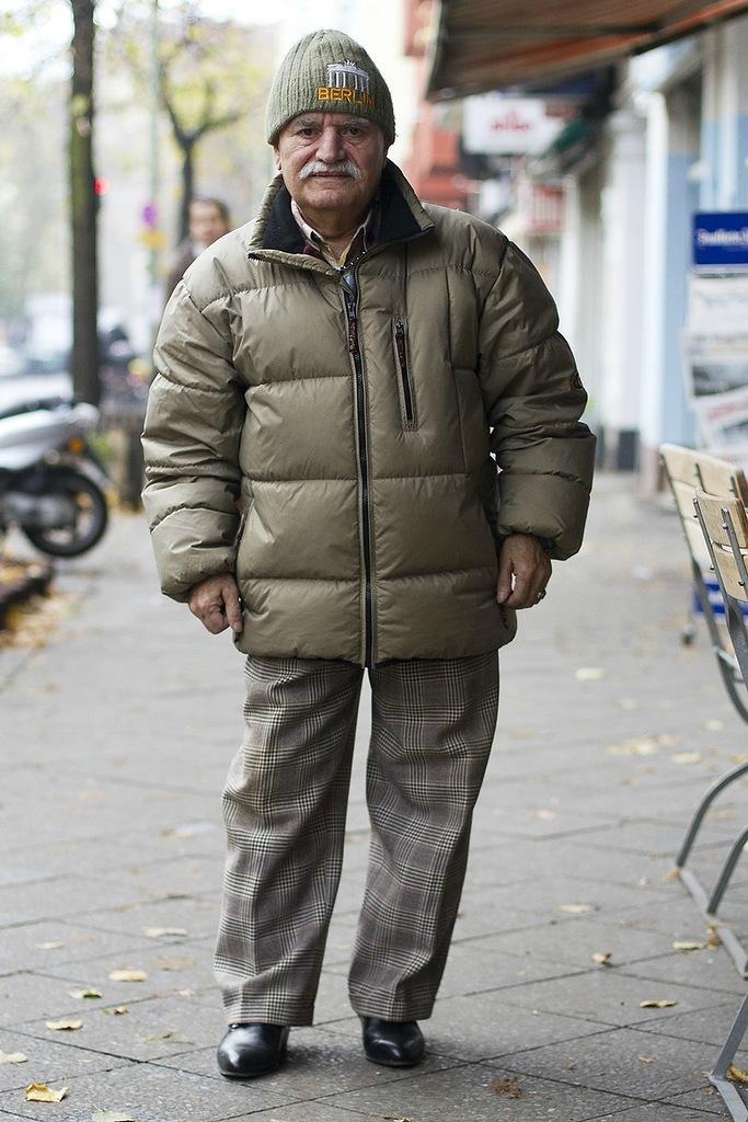 Фотография: Харизматичный старичок Али каждый день демонстрирует новый лук №25 - BigPicture.ru