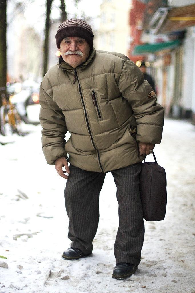 Фотография: Харизматичный старичок Али каждый день демонстрирует новый лук №5 - BigPicture.ru