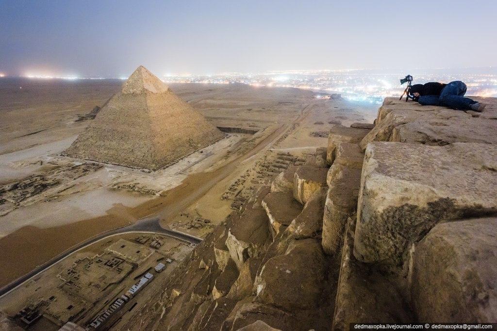 Фотография: Московские руферы забрались на египетские пирамиды №6 - BigPicture.ru