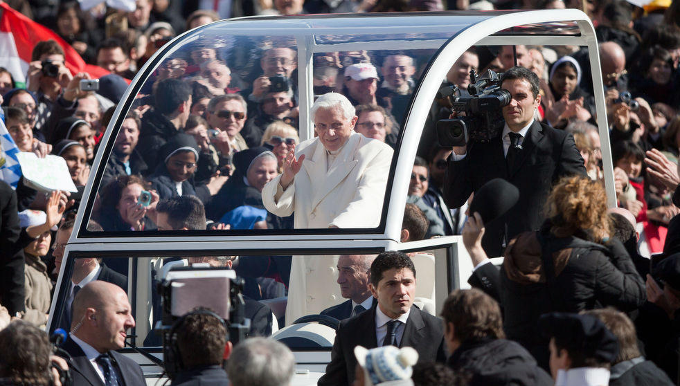 Фотография: Последняя всеобщая аудиенция Папы Бенедикта XVI №14 - BigPicture.ru