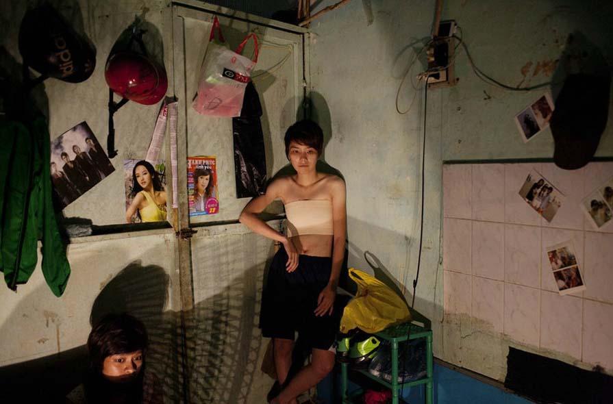 Фотография: Pink Project - серия о вьетнамских однополых парах №16 - BigPicture.ru