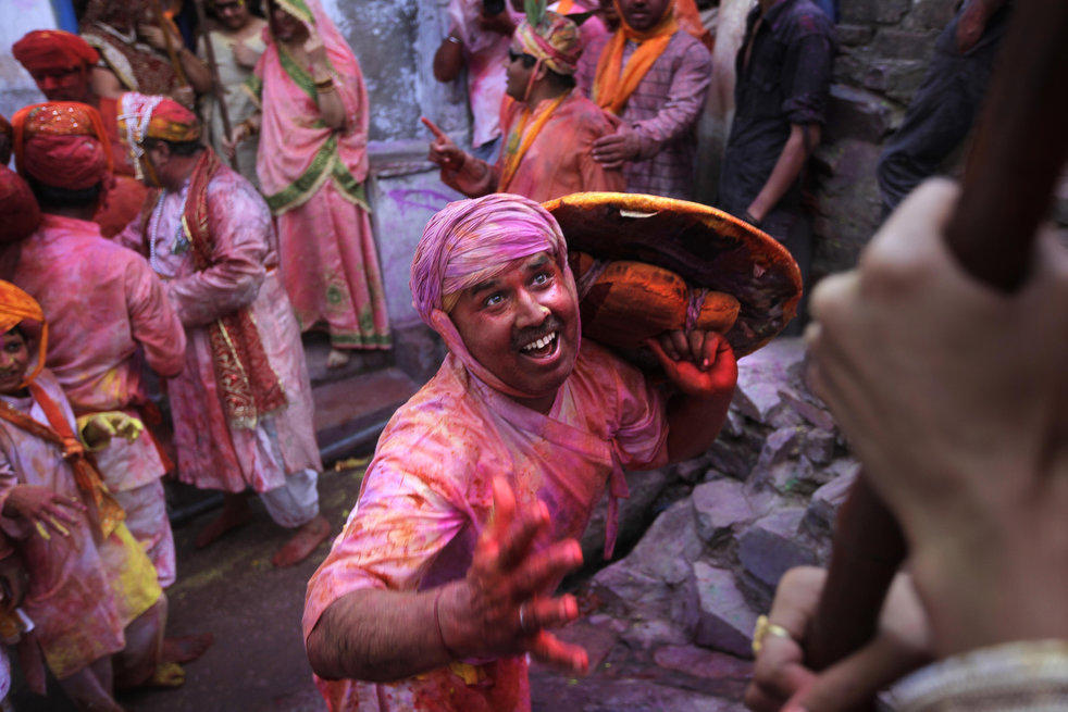 Фотография: Празднование фестиваля Холи в Индии №4 - BigPicture.ru
