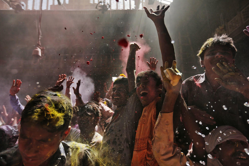 Фотография: Празднование фестиваля Холи в Индии №36 - BigPicture.ru