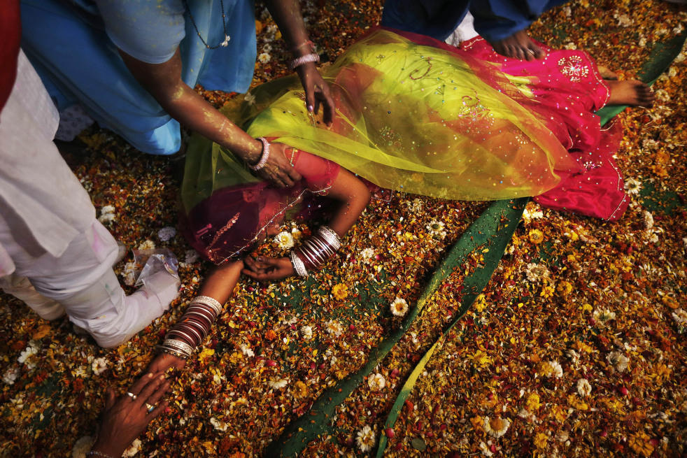 Фотография: Празднование фестиваля Холи в Индии №47 - BigPicture.ru
