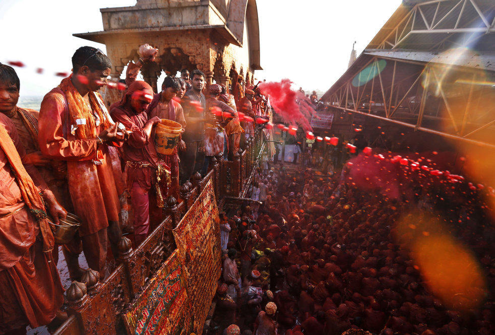 Фотография: Празднование фестиваля Холи в Индии №9 - BigPicture.ru