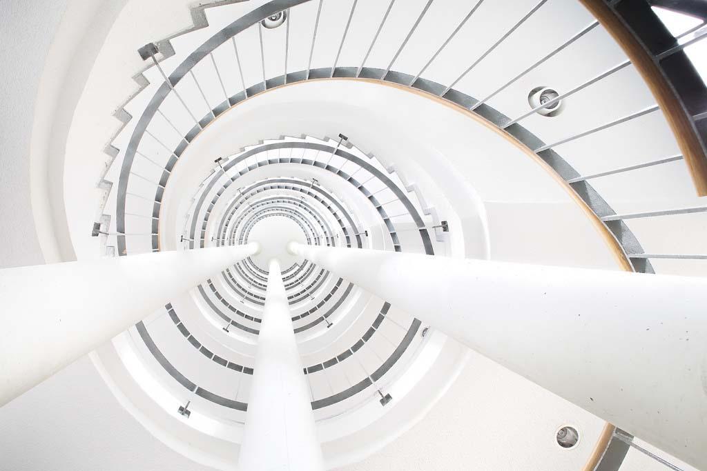 Фотография: Головокружительная красота спиральных лестниц №3 - BigPicture.ru