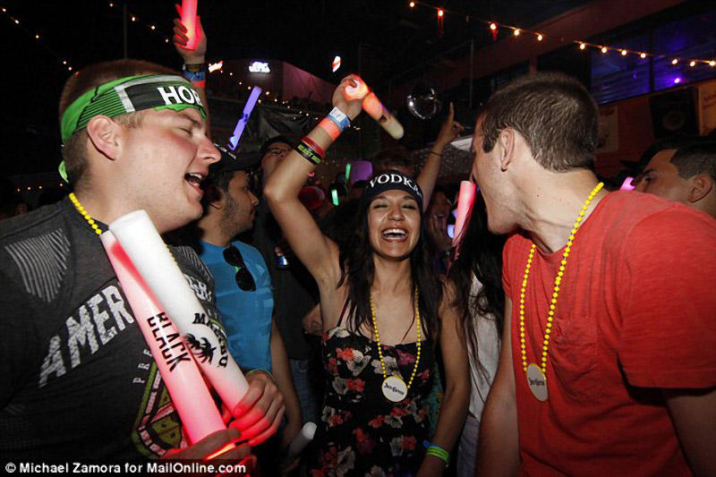 Фотография: Алкоголь, разврат, отрыв: Весенние каникулы по-американски №25 - BigPicture.ru