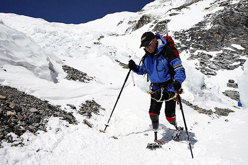 Фотография: Марк Инглис: первый альпинист, покоривший Эверест без ног №4 - BigPicture.ru