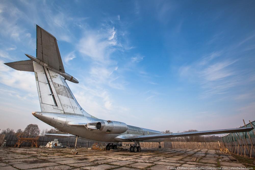 Фотография: Самолет Брежнева в украинском огороде №31 - BigPicture.ru