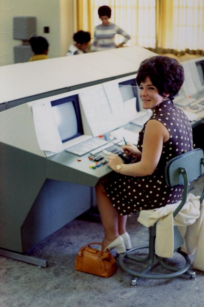 Фотография: Как выглядели офисные работники в 1960-е №2 - BigPicture.ru