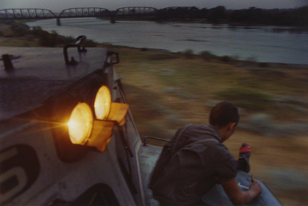 Фотография: На обочине: другая Америка в объективе фотографа-панка Майка Броди №24 - BigPicture.ru