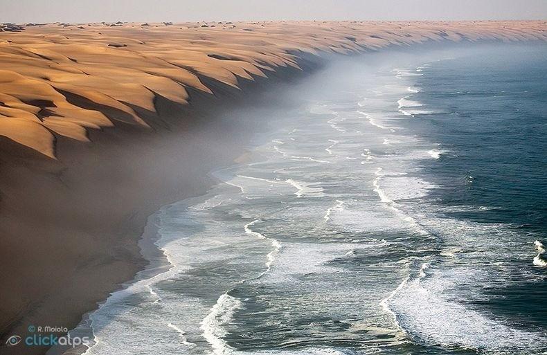 Фотография: Там где пустыня встречается с водой №3 - BigPicture.ru