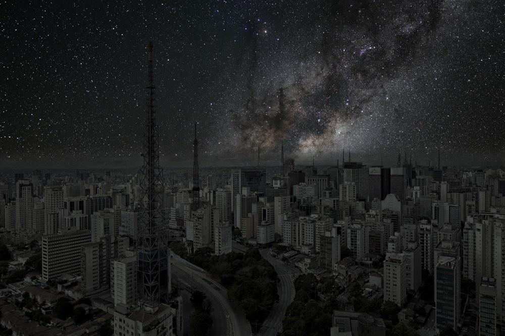 Фотография: Звездное небо над крупнейшими городами мира №3 - BigPicture.ru
