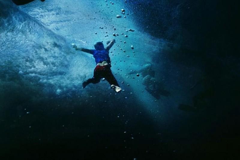 Фотография: Бегущая под волнами №8 - BigPicture.ru