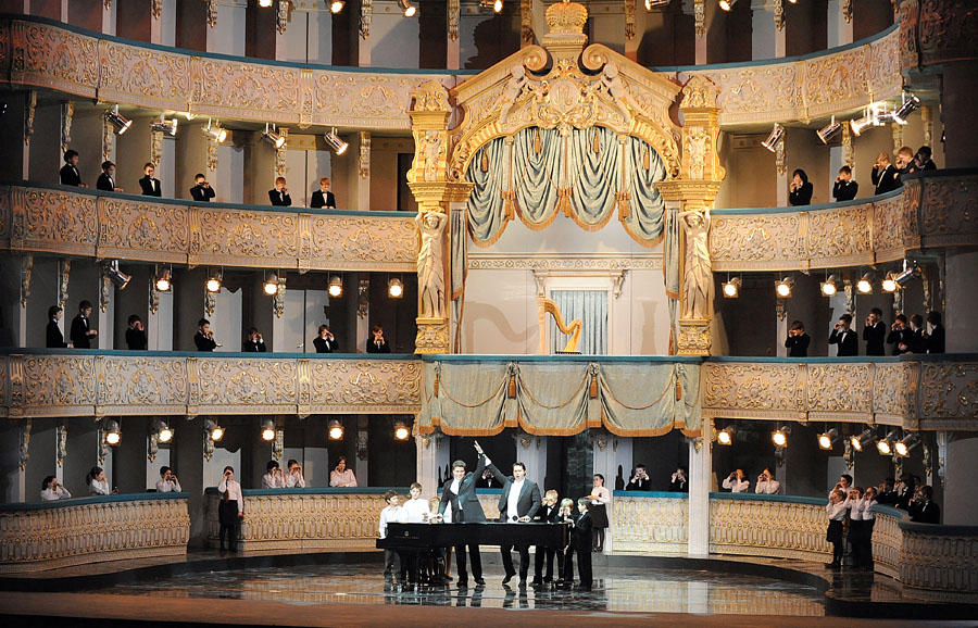 Фотография: Самые яркие кадры открытия Мариинского театра №25 - BigPicture.ru