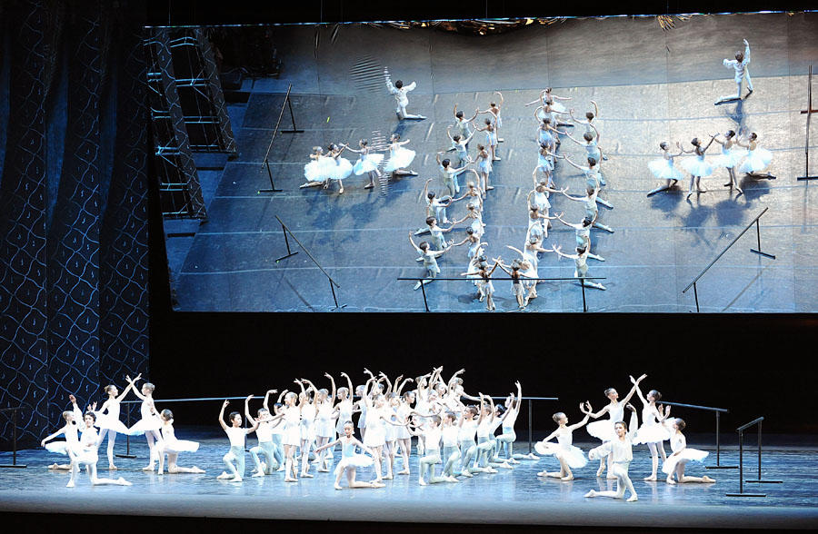 Фотография: Самые яркие кадры открытия Мариинского театра №34 - BigPicture.ru