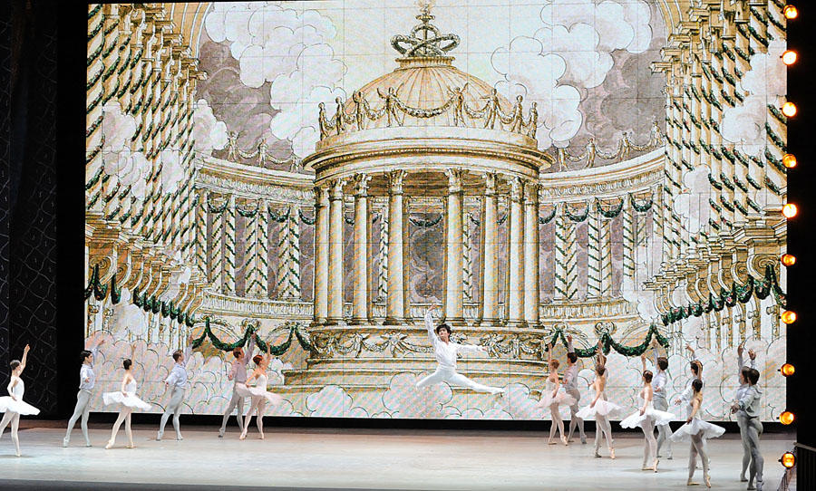 Фотография: Самые яркие кадры открытия Мариинского театра №35 - BigPicture.ru