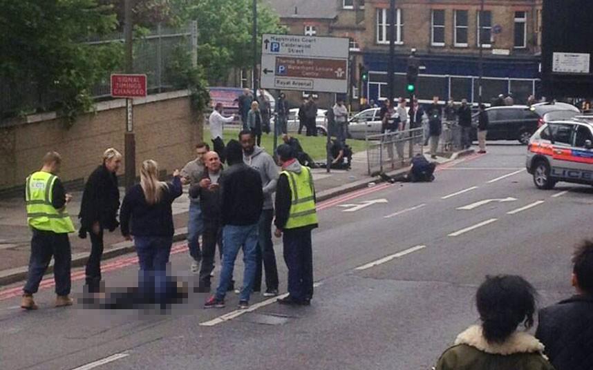 Фотография: Кровавое убийство в Лондоне: убийцы с тесаками даже не пытались скрыться №6 - BigPicture.ru