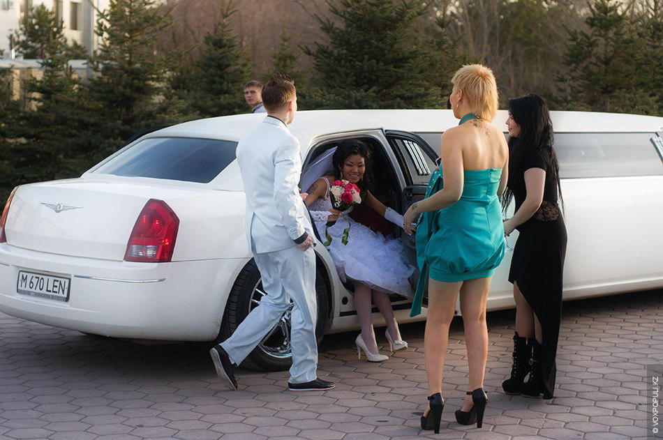 Фотография: Первая лесбийская свадьба в Казахстане №7 - BigPicture.ru
