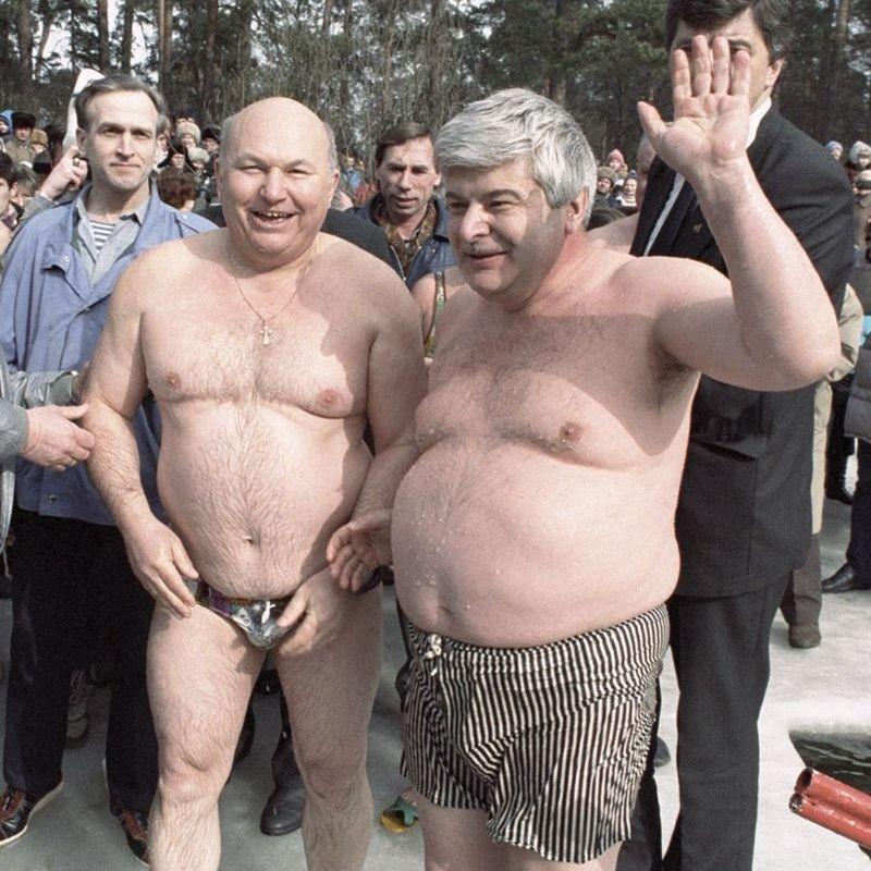 Фотография: 15 самых выразительных пляжных костюмов политиков №14 - BigPicture.ru