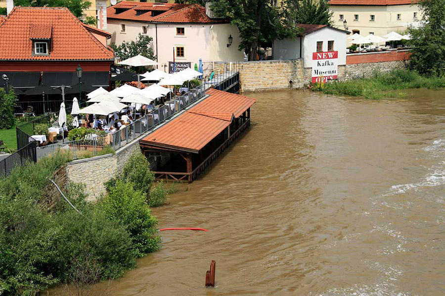 Фотография: Из-за наводнения Чехию объявили зоной бедствия №5 - BigPicture.ru