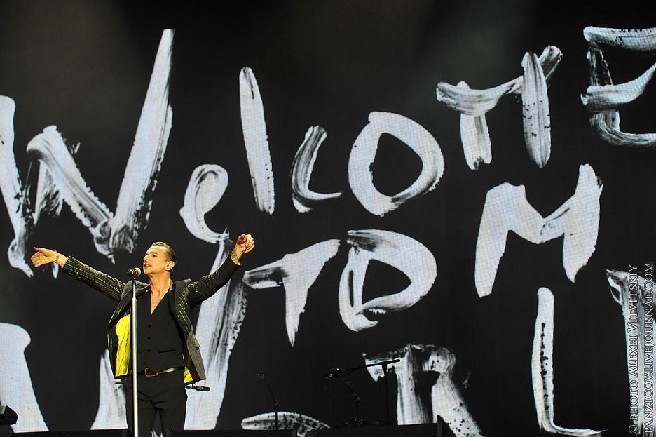 Фотография: Depeche Mode в Москве на стадионе в Черкизово №14 - BigPicture.ru