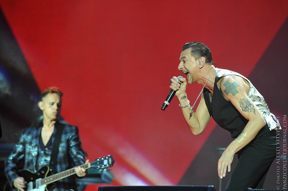 Фотография: Depeche Mode в Москве на стадионе в Черкизово №24 - BigPicture.ru
