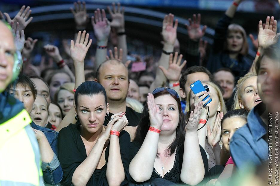 Фотография: Depeche Mode в Москве на стадионе в Черкизово №35 - BigPicture.ru
