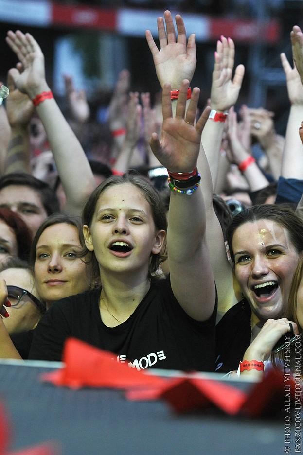 Фотография: Depeche Mode в Москве на стадионе в Черкизово №50 - BigPicture.ru