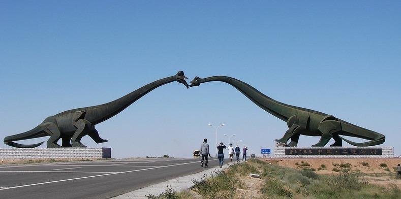 Фотография: Целующиеся динозавры Эрэн-Хото в Китае №2 - BigPicture.ru
