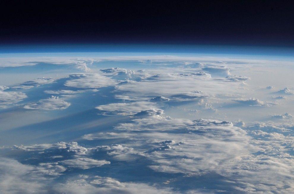 Фотография: Облака: Вид из космоса №5 - BigPicture.ru