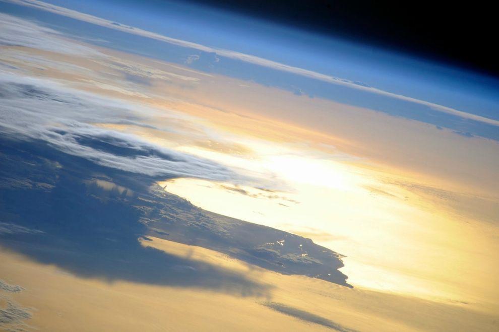 Фотография: Облака: Вид из космоса №12 - BigPicture.ru