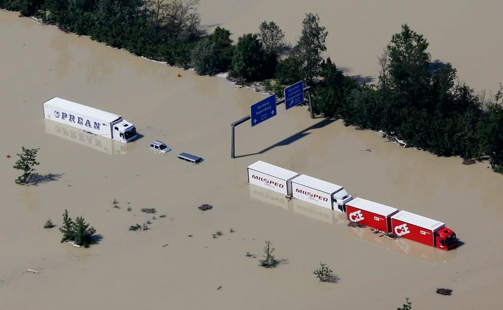 Фотография: Наводнения в Европе №39 - BigPicture.ru