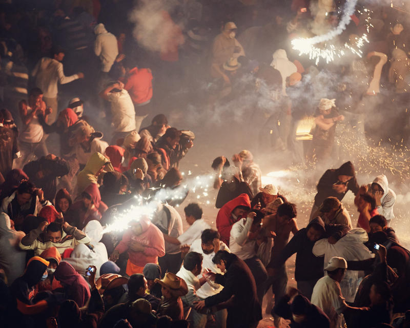 Фотография: Сногсшибательная пиротехника - мексиканцы отжигают на фестивале фейерверков №9 - BigPicture.ru