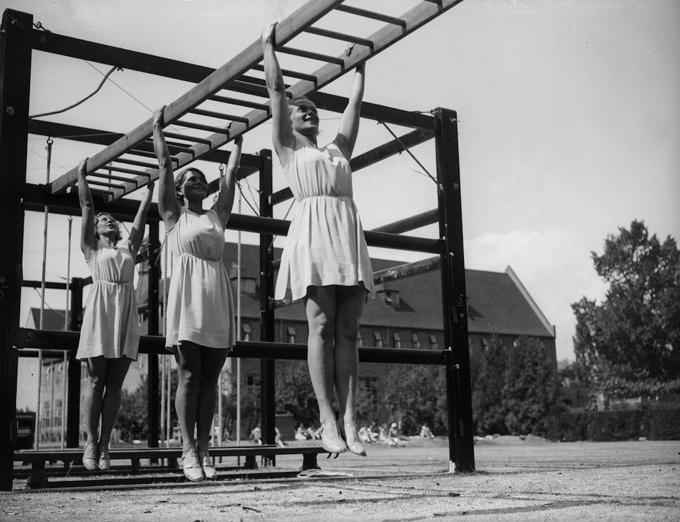 Фотография: 22 ретро-фото — как выглядел фитнес начала 20 века №7 - BigPicture.ru