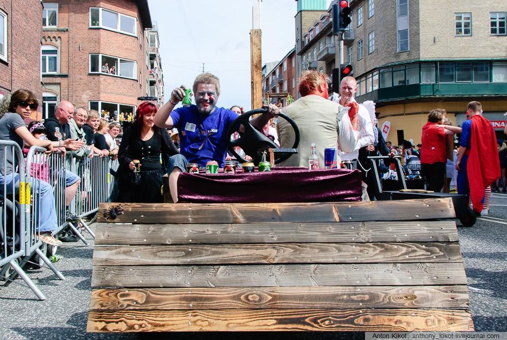 Фотография: Самый крупный карнавал северной Европы №42 - BigPicture.ru