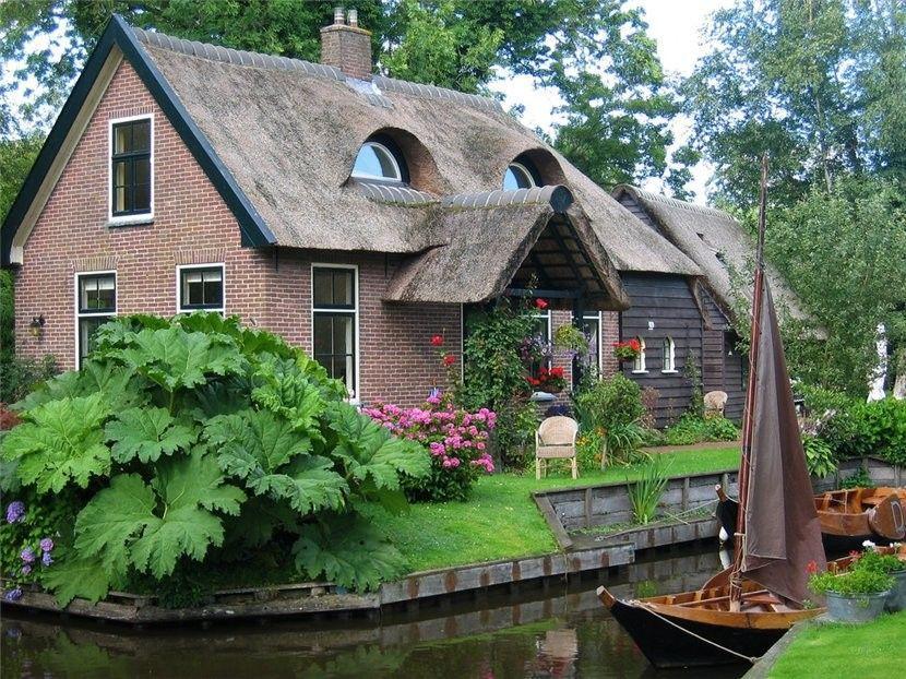 Фотография: Гитхорн: удивительная голландская деревня, в которой нет дорог №36 - BigPicture.ru