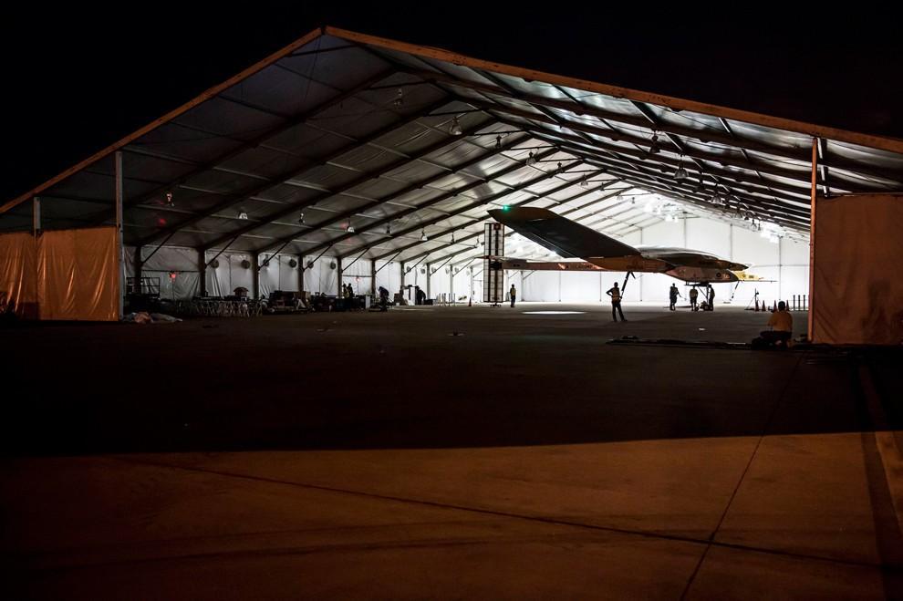 Фотография: Solar Impulse завершил свой исторический полет над США №15 - BigPicture.ru