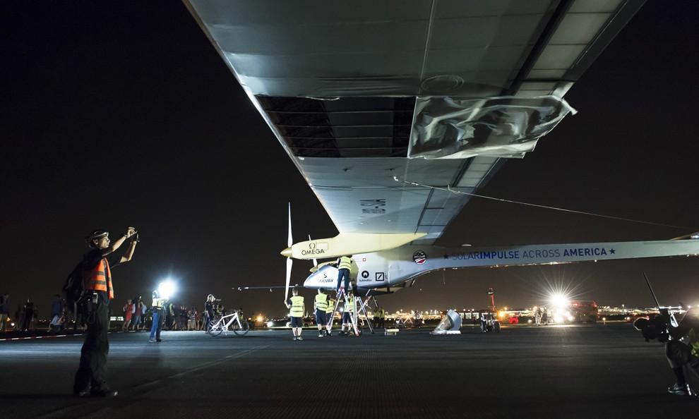 Фотография: Solar Impulse завершил свой исторический полет над США №24 - BigPicture.ru