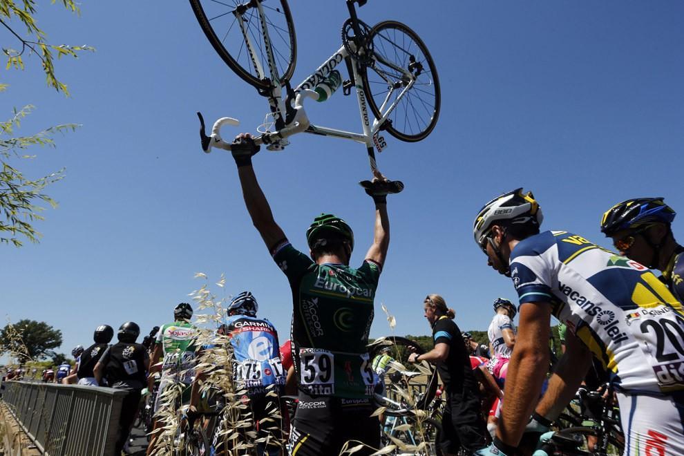 Фотография: Самые яркие моменты 100-й юбилейной велогонки 