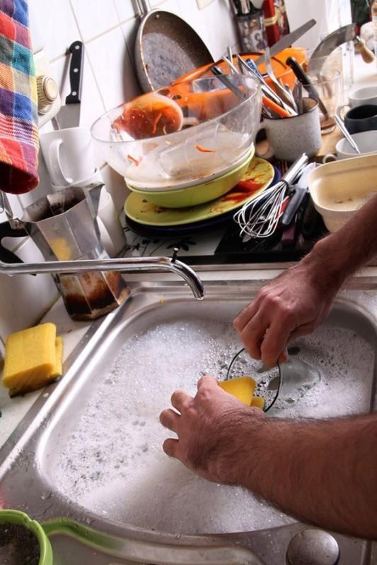 Фотография: Как сэкономить время, моя посуду быстрее и лучше №8 - BigPicture.ru