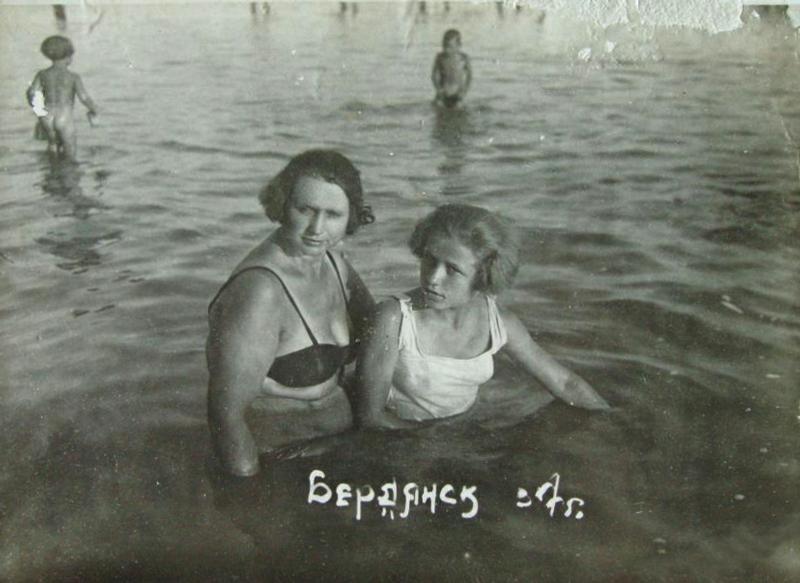 Фотография: Купальники в СССР и на Западе — сравните сами №17 - BigPicture.ru