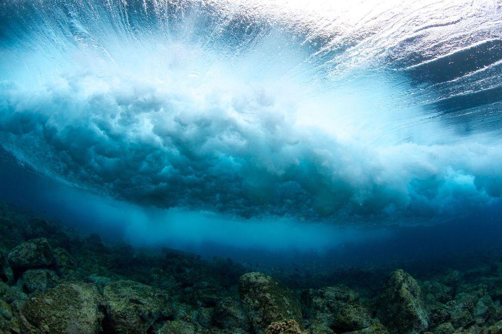 Фотография: Невероятные фотографии волн у берегов Гавайских островов №9 - BigPicture.ru