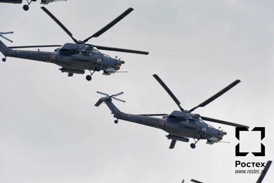 Фотография: Зачем Медведев залез в вертолет? №13 - BigPicture.ru