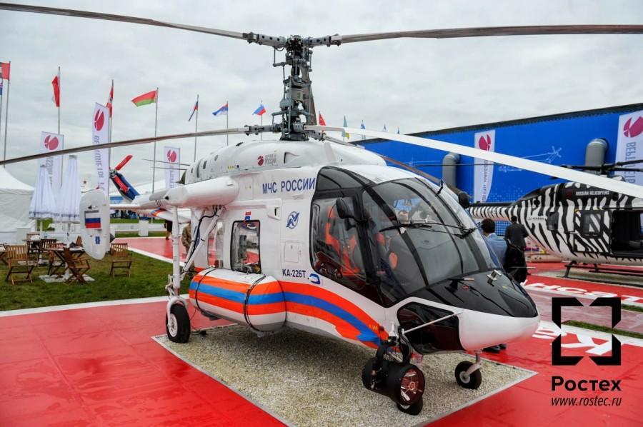 Фотография: Зачем Медведев залез в вертолет? №8 - BigPicture.ru